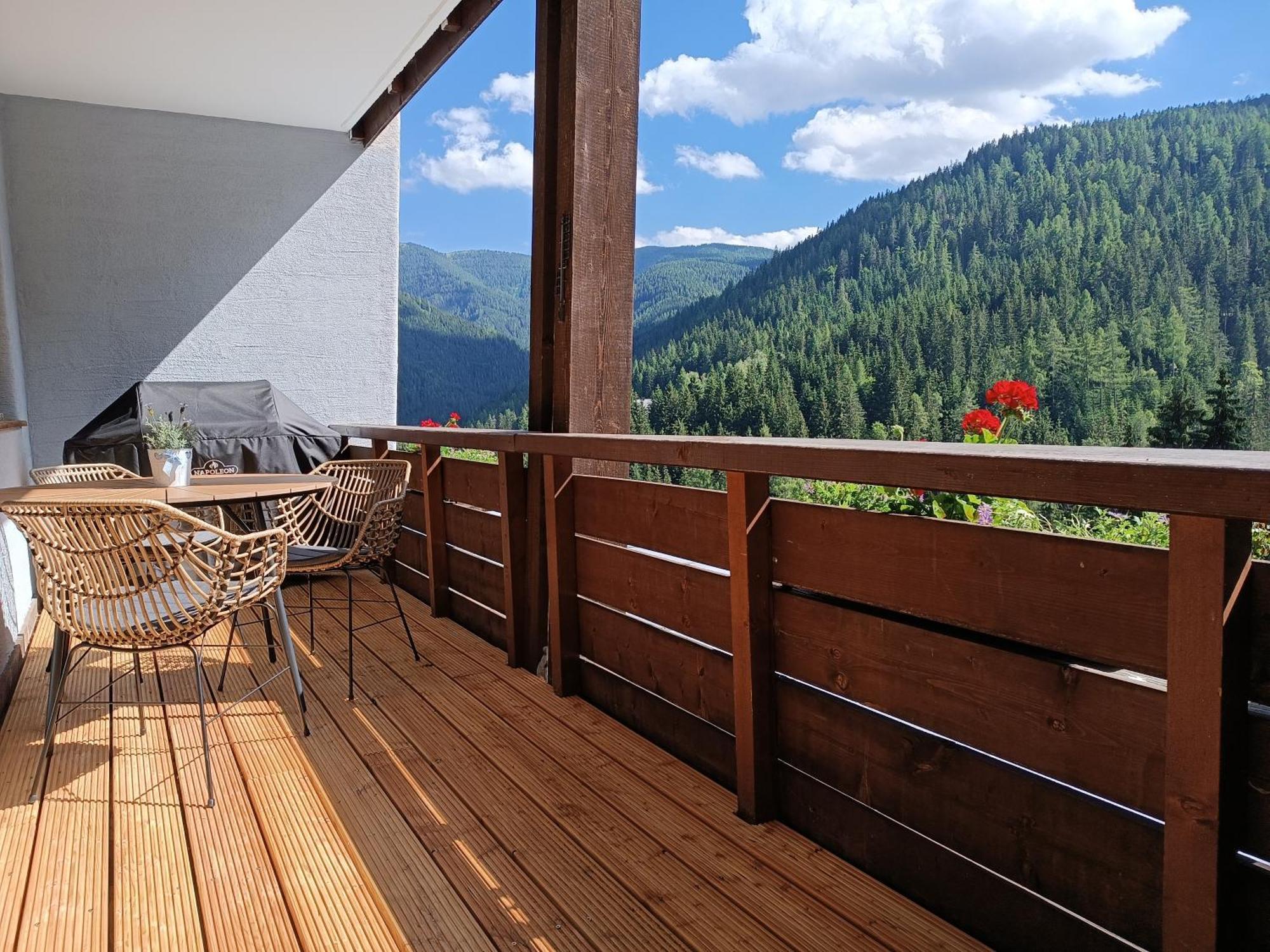 Bergkristall Ruhe Und Aussicht Auf 1100M Sankt Lorenzen ob Murau Exterior photo